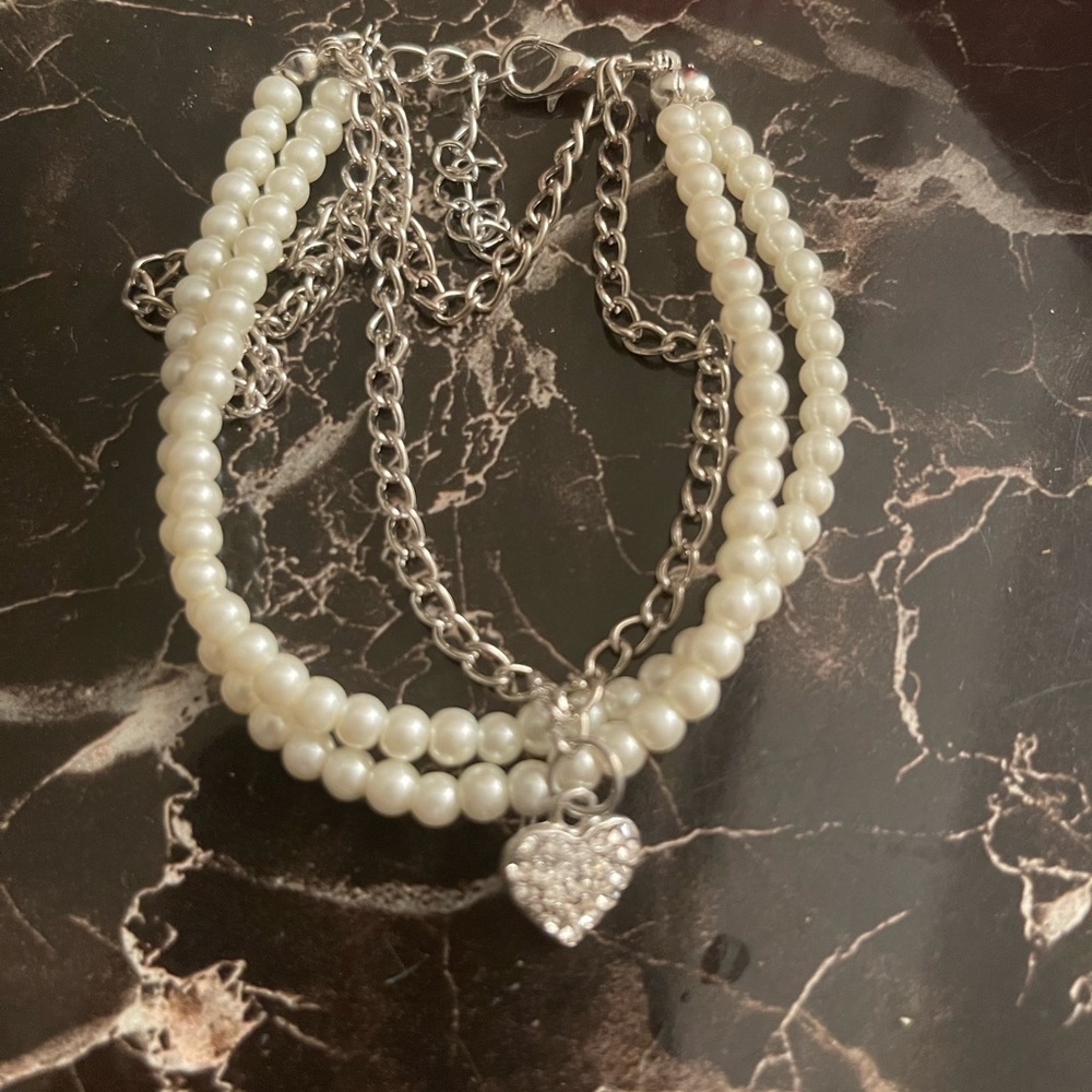 4 layer Pearl and stainless steel with heart pendent bracelet